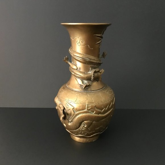 Antique Chinese Bronze Sculpted Dragon Figurines Vase - Picture 2 of 6